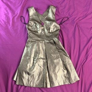 Ladies Shimmering Gold Halter Dress Banana Republic Size 4 Side Zip